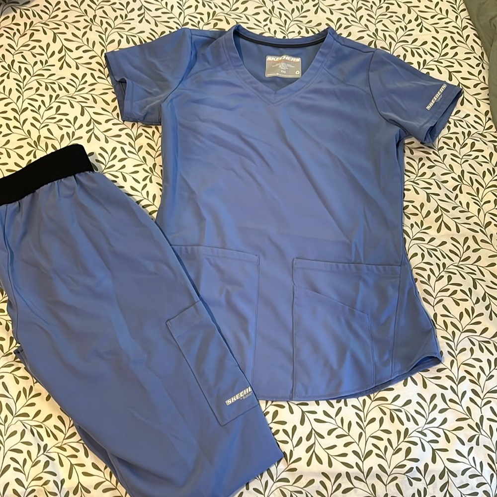 Sketchers Scrubs